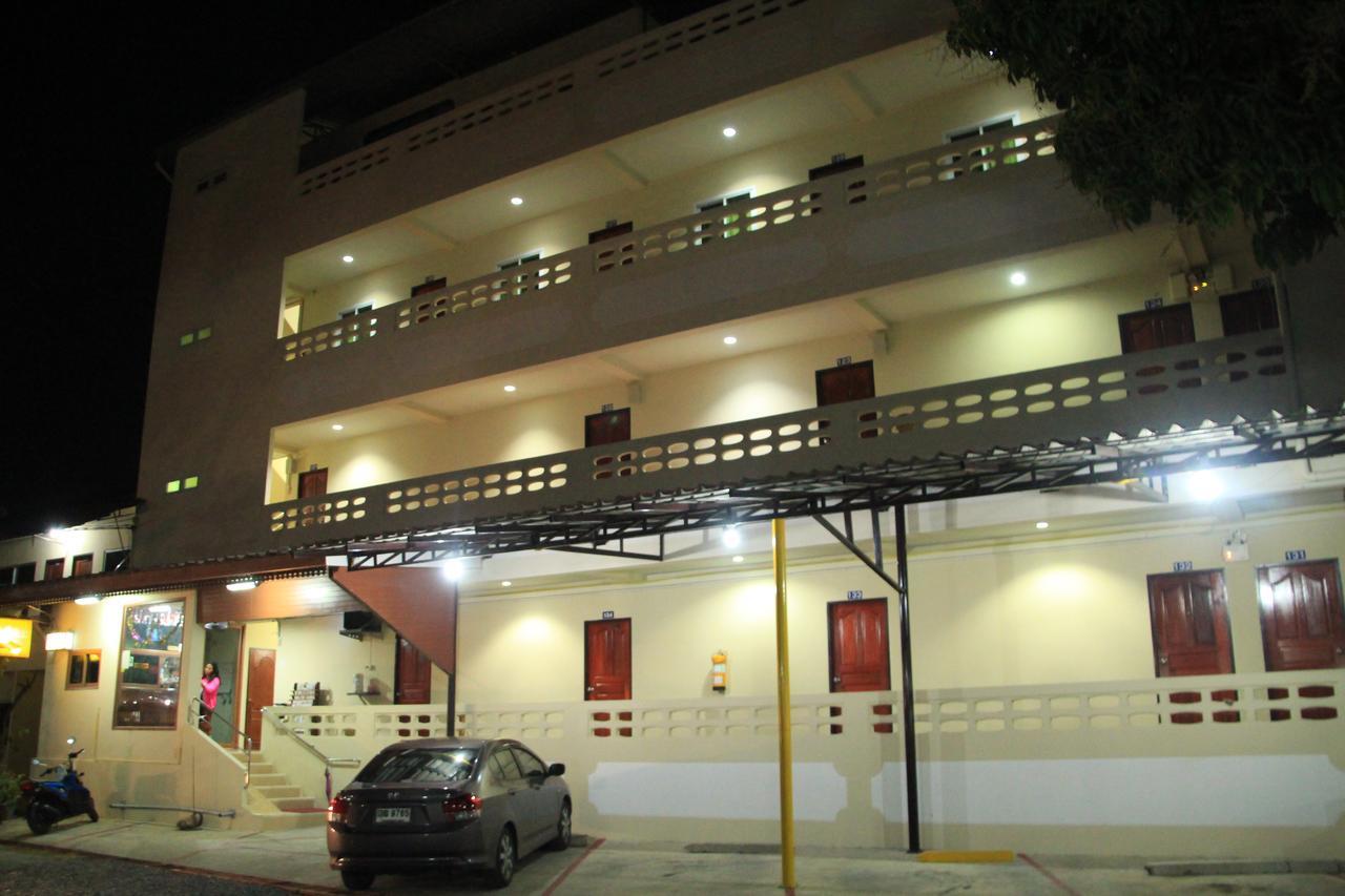 Ratchaphruek Resort Lop Buri Exterior foto